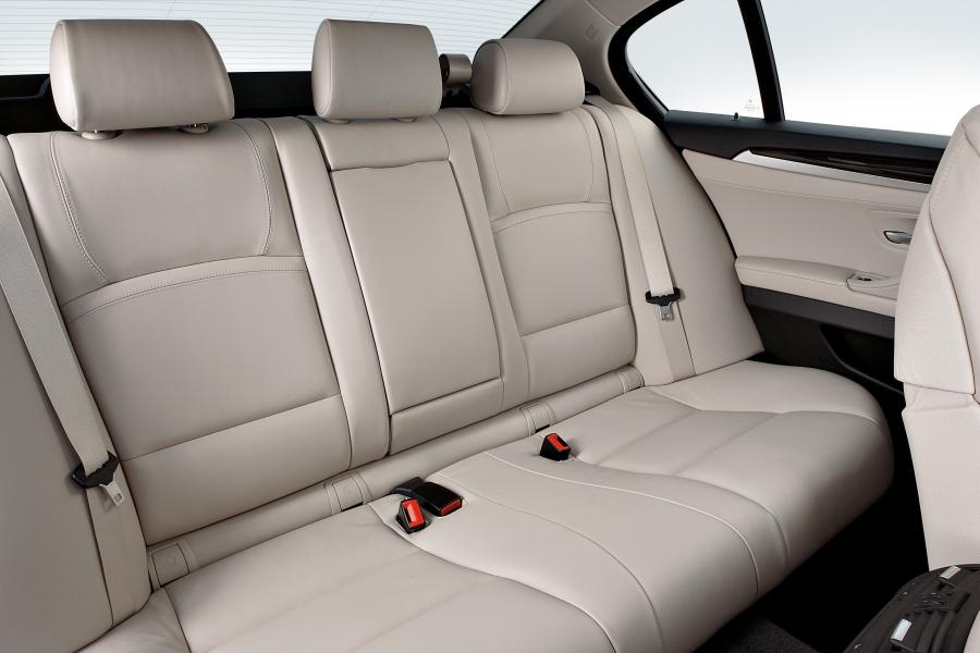  BMW 5-Series 2010 года  (фото 67 из 117)